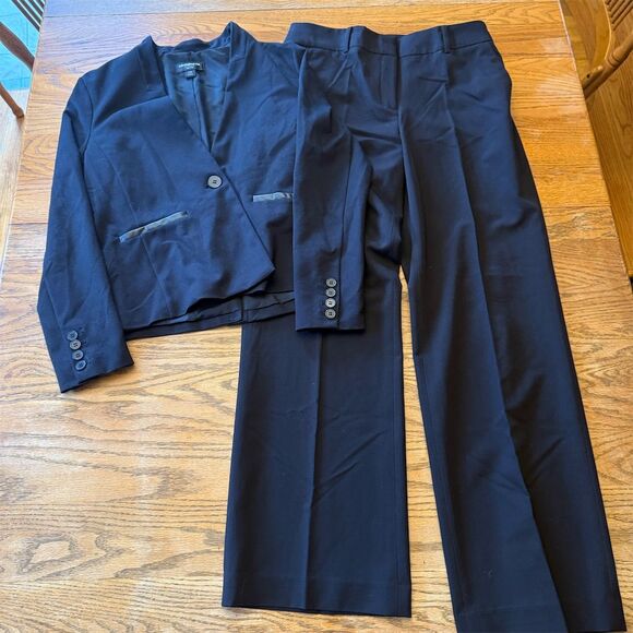 Liz Claiborne Career Pants - Liz Claiborne Petite Black Pant Suit Size Small 2 Piece Set